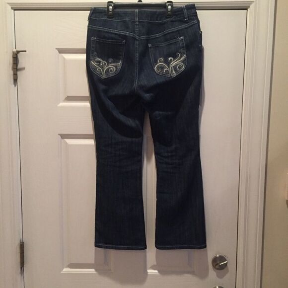 Chico’s Jeans  - Picture 3 of 6